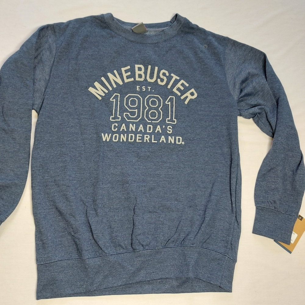 NWT Unisex Canada's Wonderland Minebuster Roller Coaster Navy Sweatshirt, Large